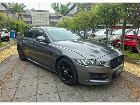 JAGUAR XE 2.0 16V INGENIUM P250 GASOLINA R-SPORT 4P AUTOMÁTICO JAGUAR XE 2.0 16V INGENIUM P250 GASOLINA R-SPORT 4P AUTOMÁTICO